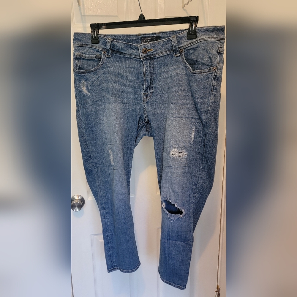 Lucky Brand Distressed Georgia Boyfriend Jeans